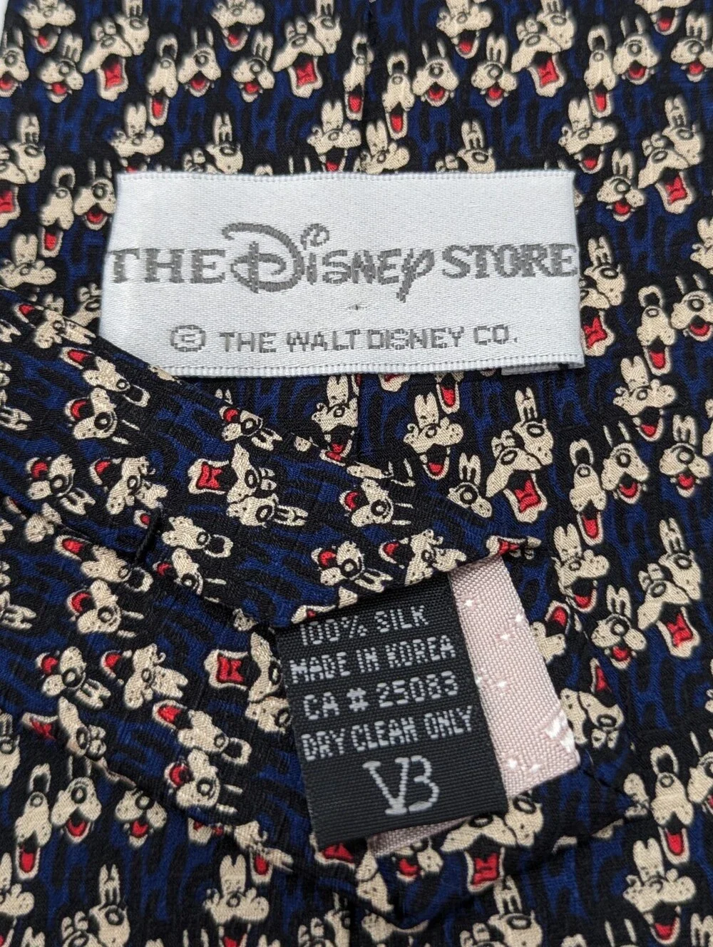 Vintage Disney Store Blue Cream Red Goofy Silk Tie
